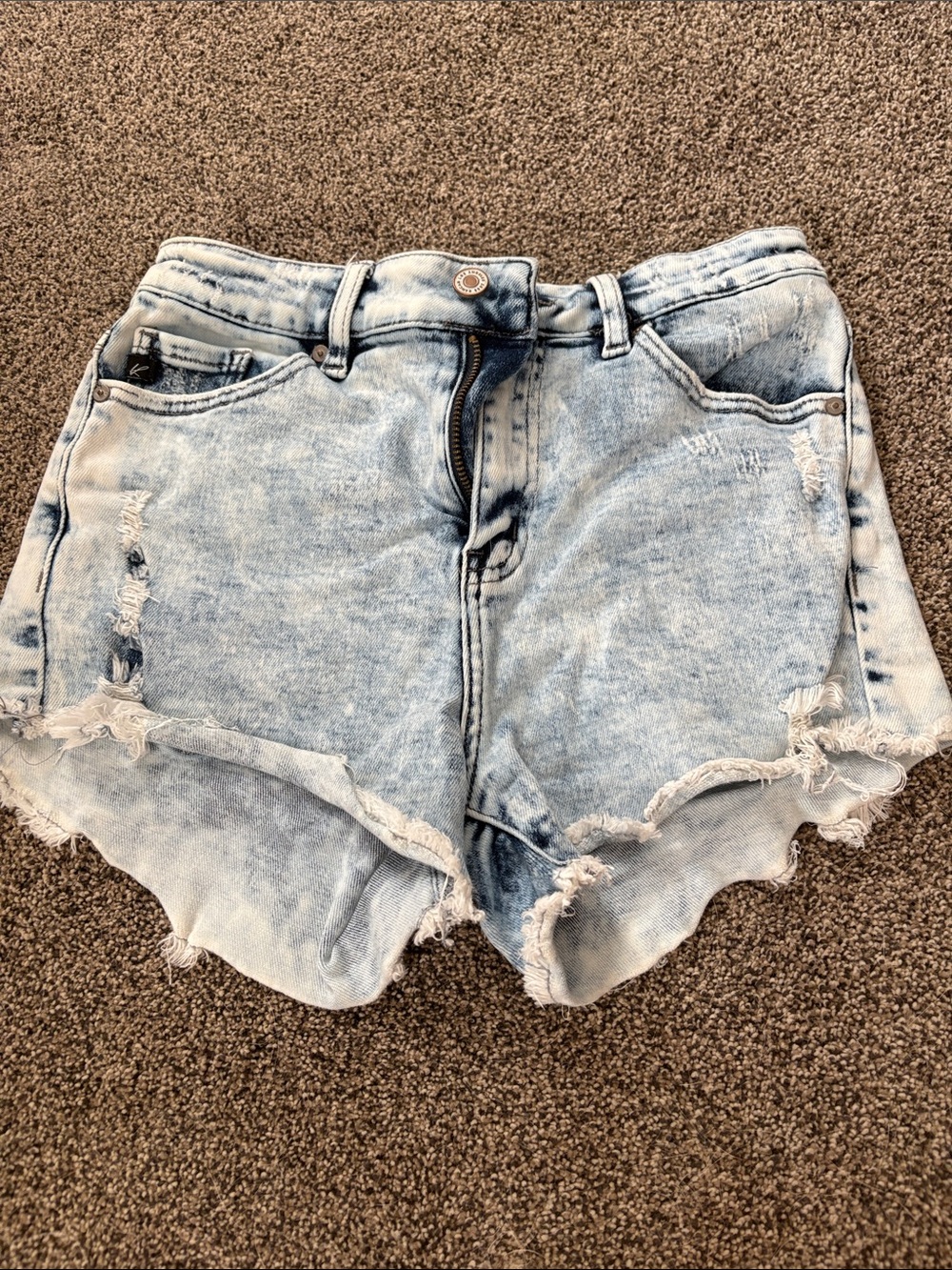Women's Light Wash Distressed Denim Shorts - High Rise Casual Style